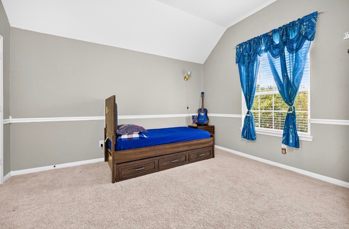 Photo - 16026 Rustlers Trail Ln