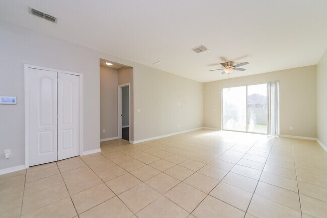 Photo - 1859 Castleton Dr