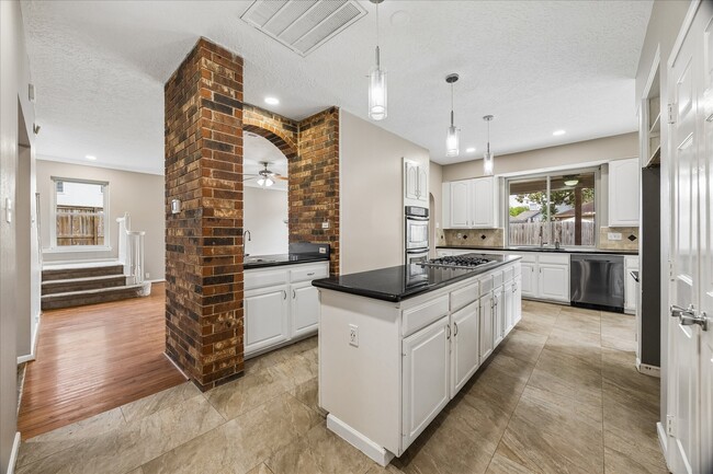 Photo - 12526 Mill Hedge Dr