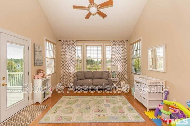 Photo - 9602 Heathermill Ln