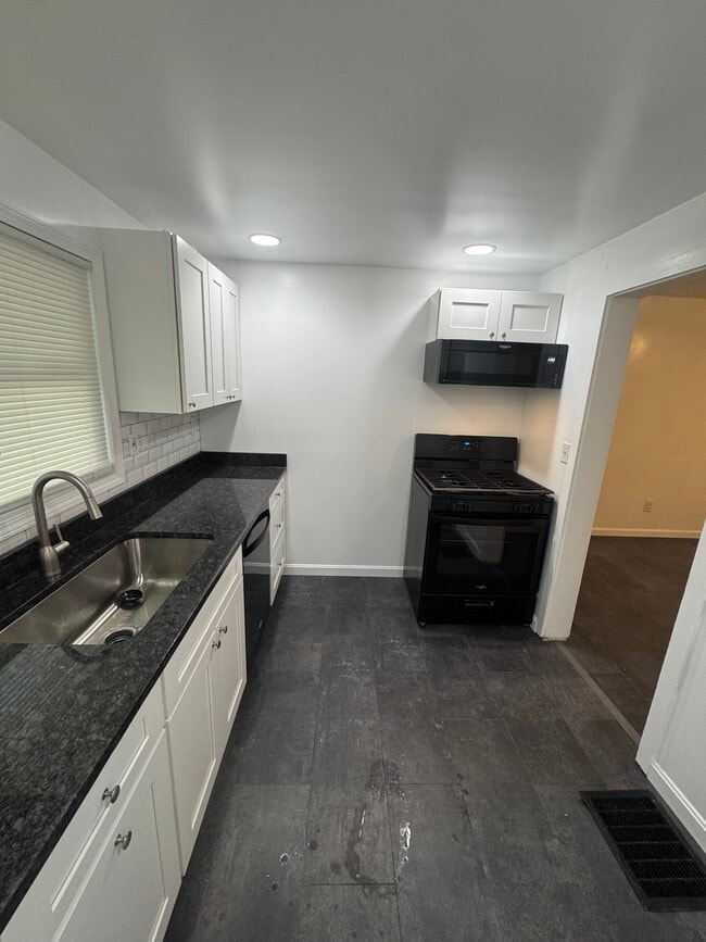 Photo - 304 Prospect St