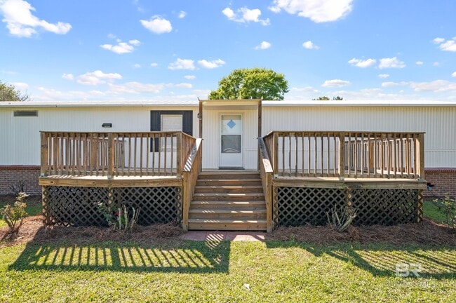 Photo - 16869 Lea Cir
