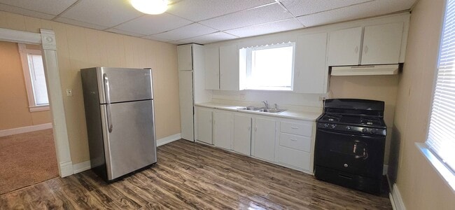 Photo - Cozy home with central heat & air for $650!