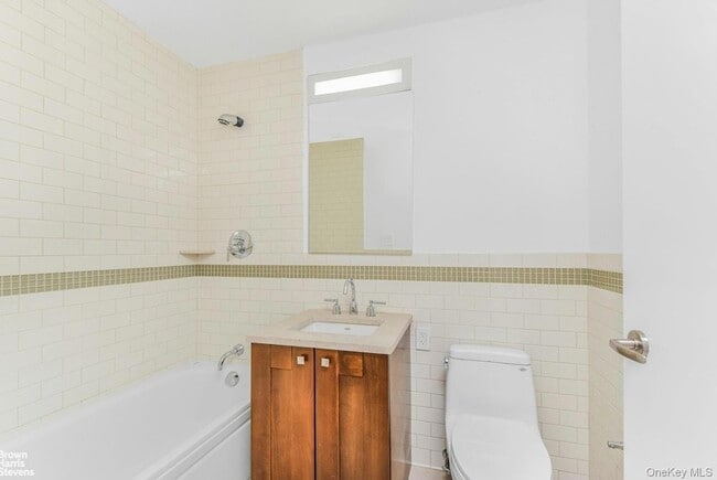 Photo - 640 W 237th St Unit 10C