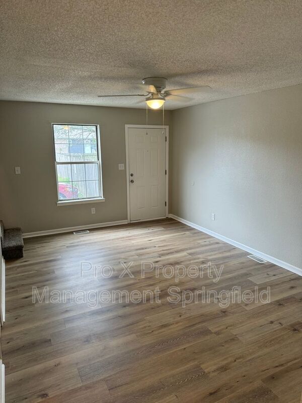Photo - 214 W Madison St