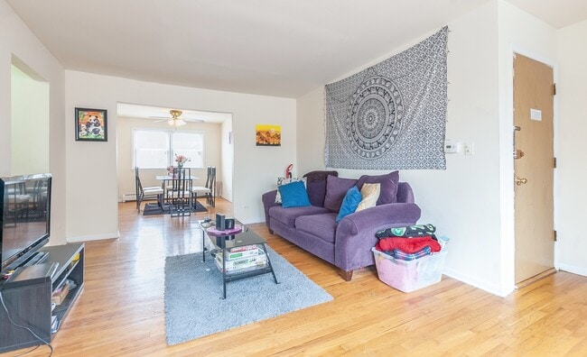 Photo - 1324 W Lunt Ave Unit 308