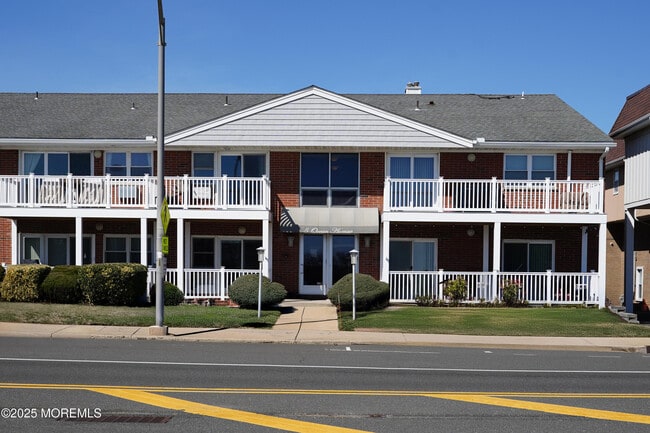 Photo - 5 Ocean Ave N Unidad 9B