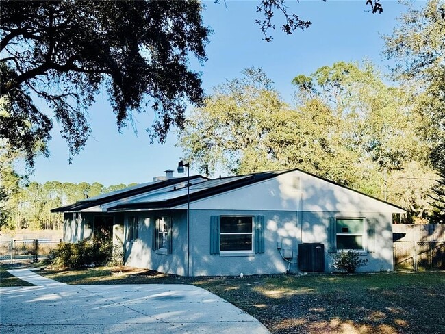 Photo - 2559 W Lake Dr