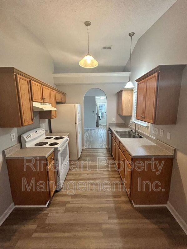Photo - 1379 Pampas Cir