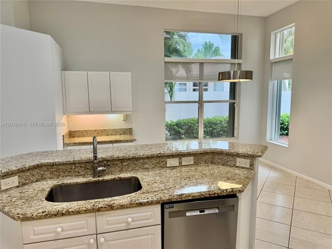 Photo - 2525 Bay Pointe Ct