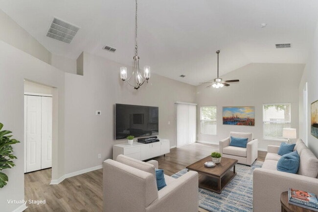 Photo - 2213 Merry Rd