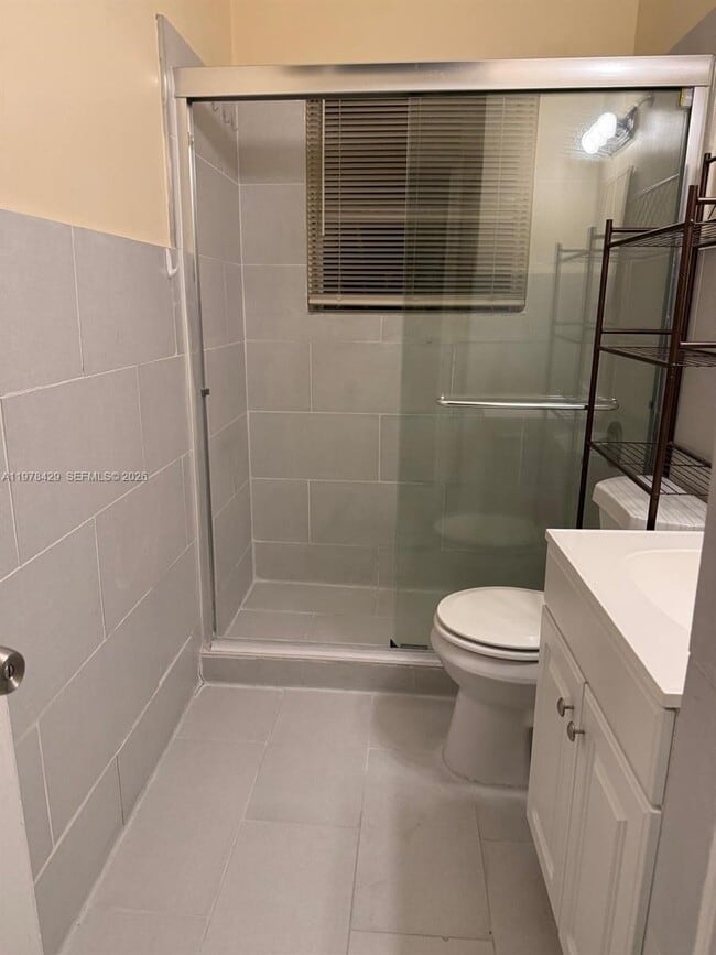 Photo - 1708 Hayes St Unit 3