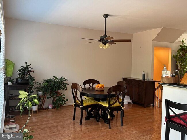 Photo - 2970 Stockholm Way