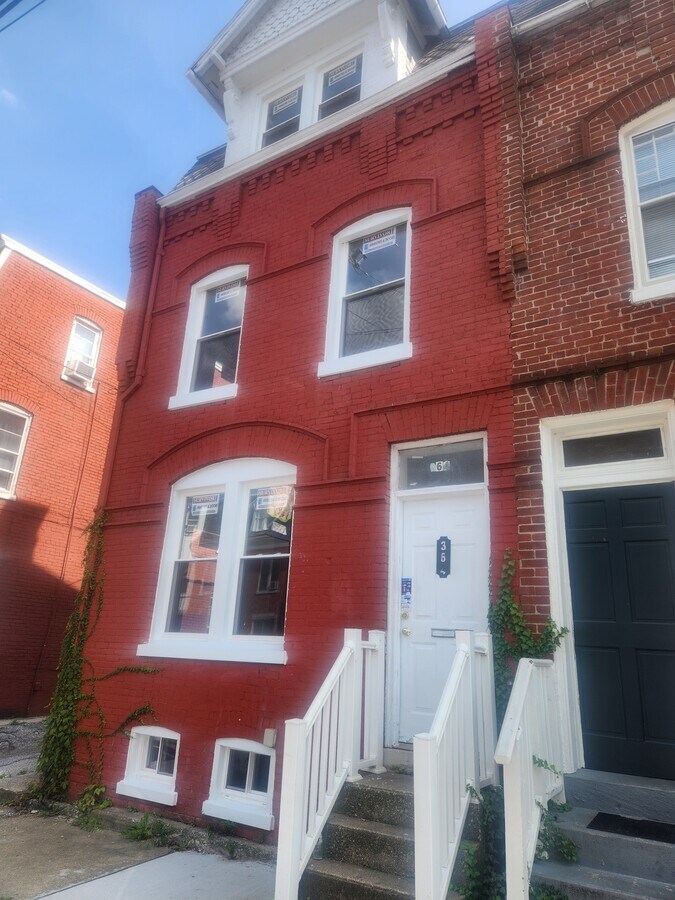 Photo - 364 W Philadelphia St