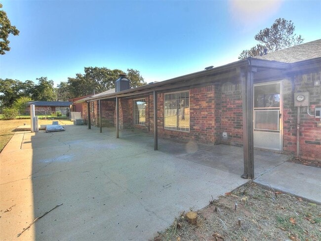 Photo - 103 Clador Dr