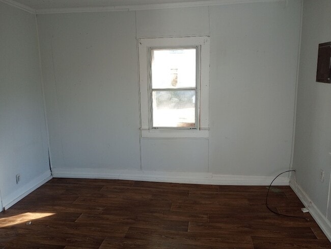 Photo - 2 Bedroom 1 Bathroom