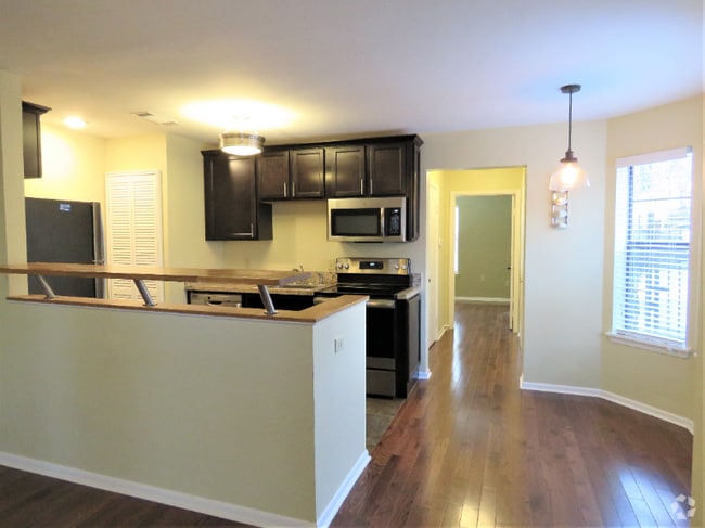 Building Photo - 518 E 7th St Unit 1 Rental