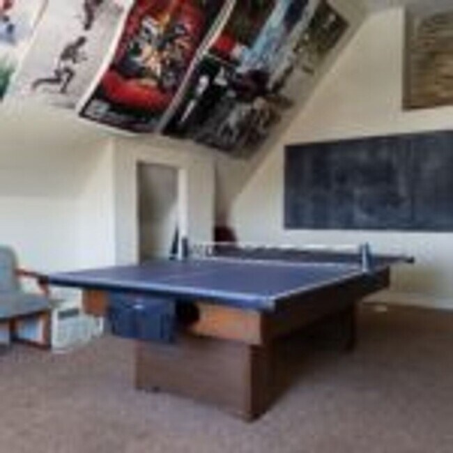 Photo - 2579-81 N. Frederick Ave. Unidad Upper