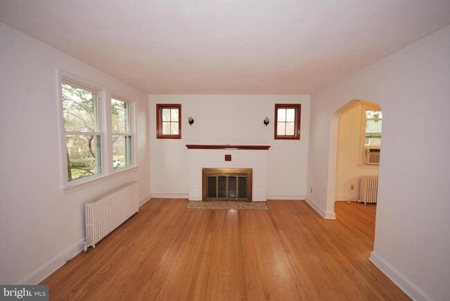 Photo - 9105 Wire Ave