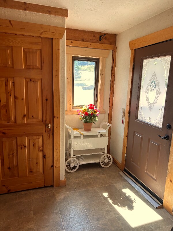 Photo - 325 Spring Creek Rd