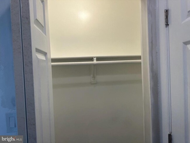 Photo - 1342 Levis St NE