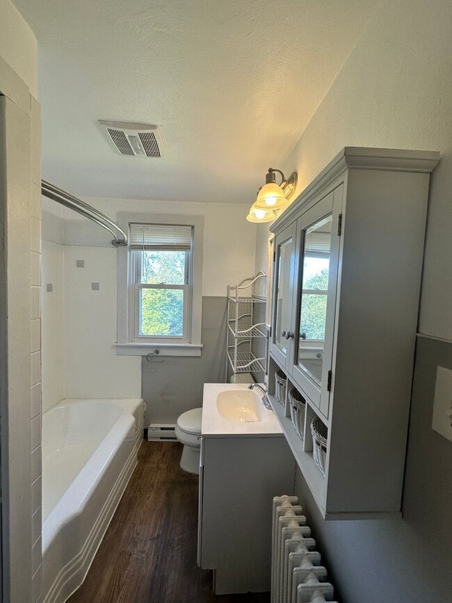 Photo - 445 S Lancaster St Unit Upstairs Left