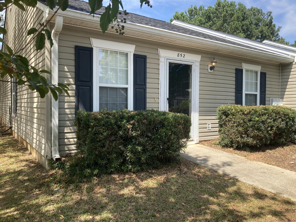 Photo - 852 Pawley Ct
