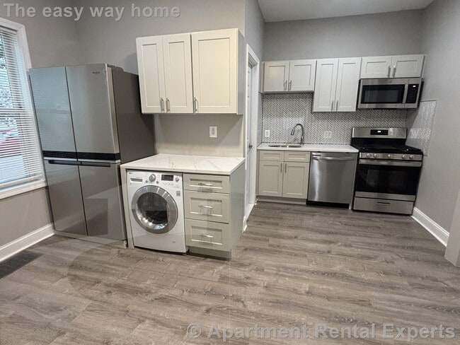 Building Photo - 150 5th St Unit 1