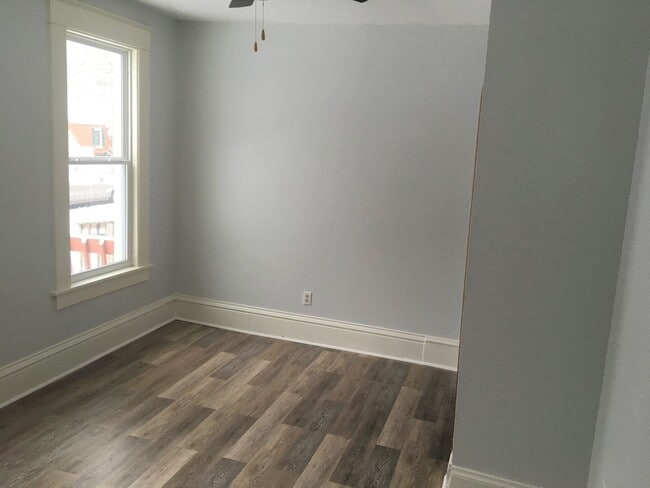 Photo - 9th St 3-Plex Unit 415