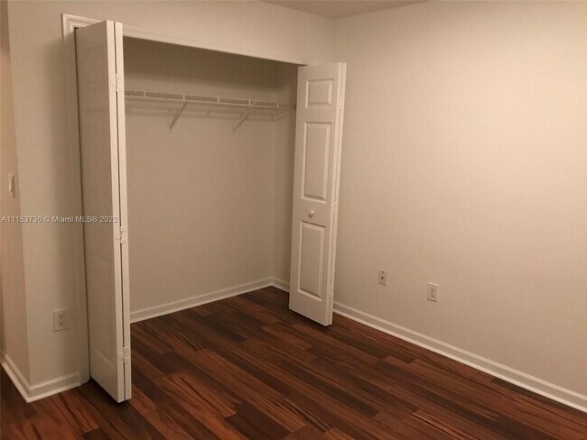 Photo - 7921 S Southwood Cir   Davie Fl 33328