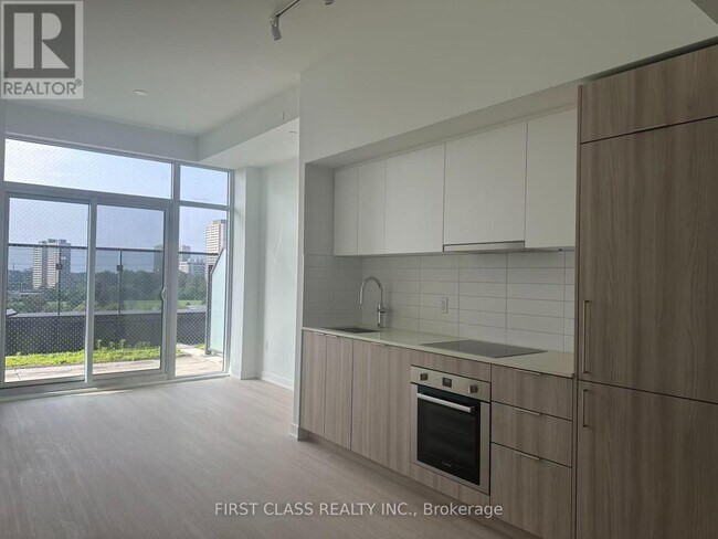 Photo - 15 David Salomon Drive Unité 703