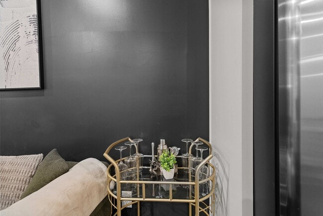 Building Photo - 1442 Hamilton St