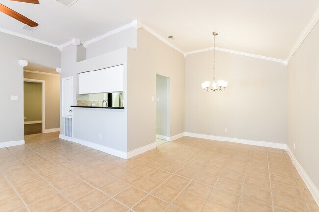 Photo - 17422 Lobo Trail