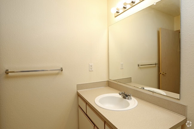 Copperfield Apartments