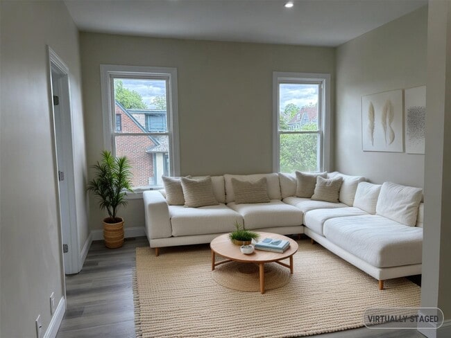 Photo - 74 Rossmore Ave Apartment Unit 2