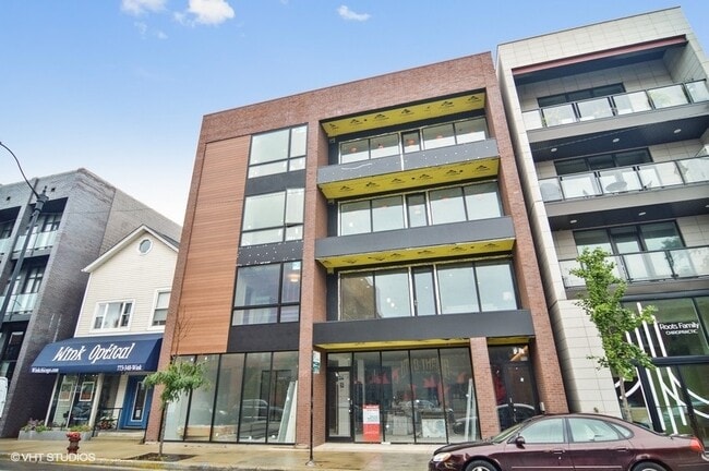 Photo - 2742 N Lincoln Ave Apartment Unit 301
