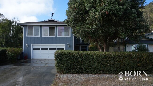Photo - 731 Santiago Ave