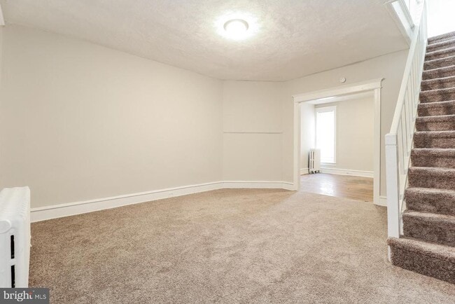 Building Photo - 2230 S 70th St Rental