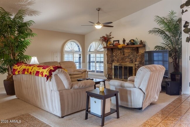 Photo - 411 E Marny Rd