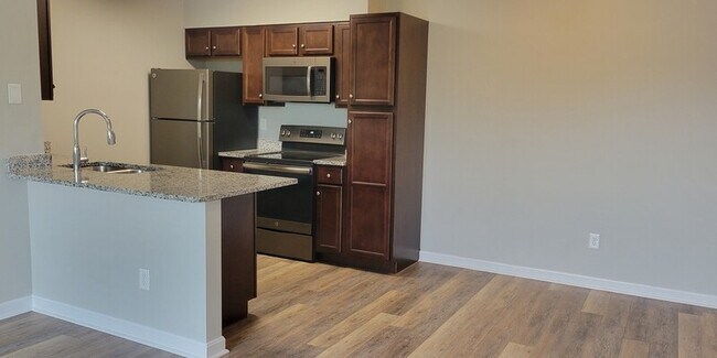 Graham Village - Graham Village Condo Unit 8805-4