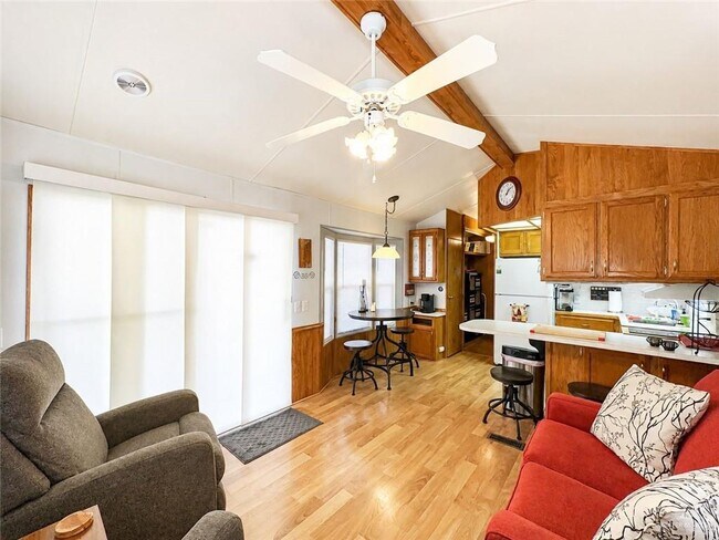 Photo - 12 London Dr