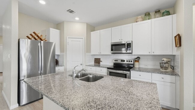 Photo - 2717 San Martin Ln