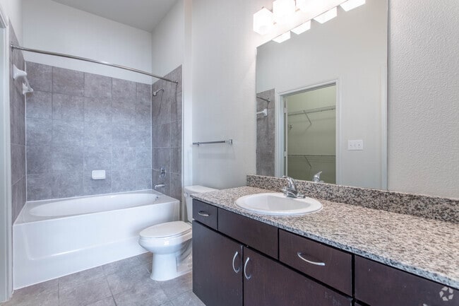 1 BR, 1 BA - 670 SF - Haven at Main