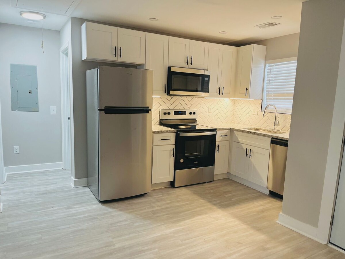 Photo - Renovated 1 Bedroom Apartment Home Unit 797-3