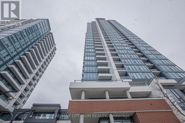 Photo - 15 Wellington St S Unit 603