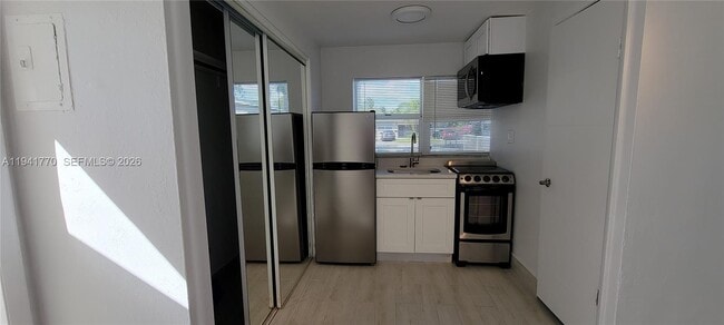 Photo - 26 SE 13th Terrace Unit 1