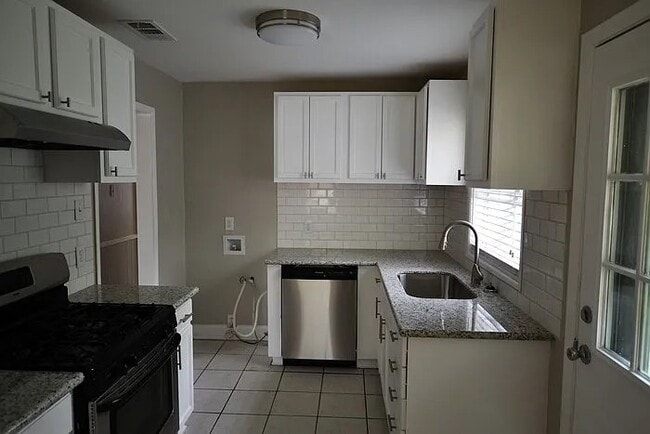 Photo - 3304 Grant St