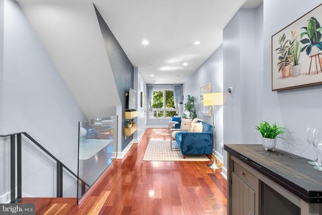 Photo - 747 Morton St NW Unit 1