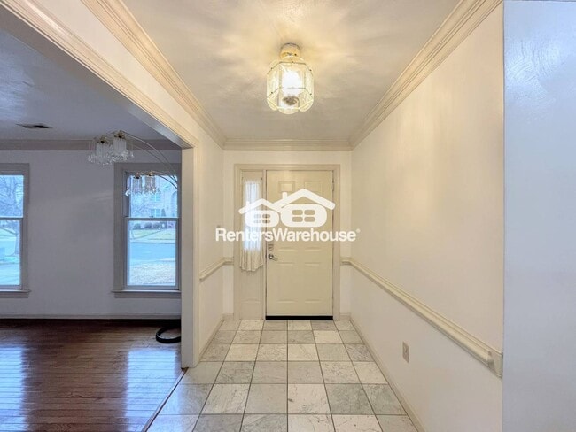 Photo - 352 Peace Haven Dr