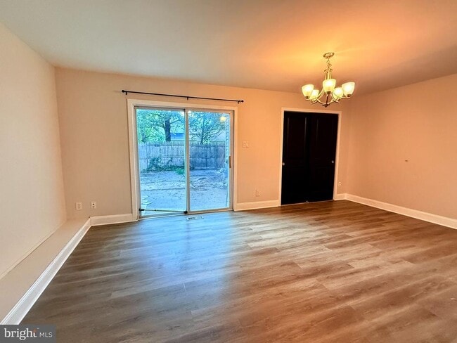 3 Madeley Ct
